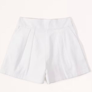 Abercrombie&Fitch Ultra High Rise Linen Blend Pull on Short, New with tags, Med
